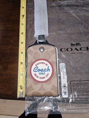 Coach 1941 New York City Signature Luggage Tag - Tan